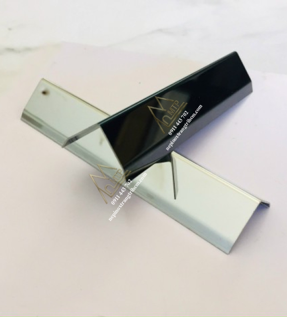 NẸP INOX V15MM