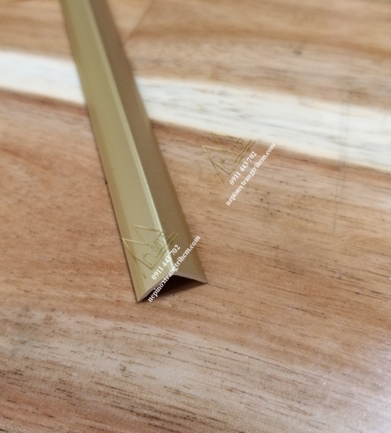 NẸP NHÔM CHỮ V25MM