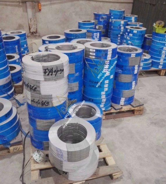 NẸP INOX LA CUỘN 15mm