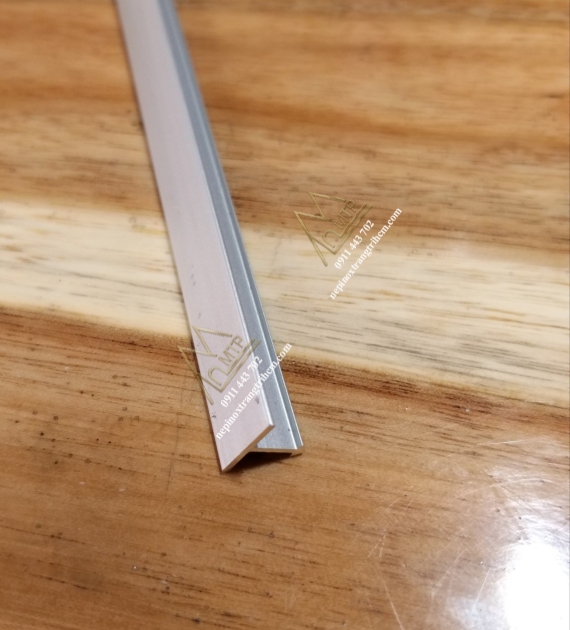 NẸP NHÔM T10mm (THẲNG)